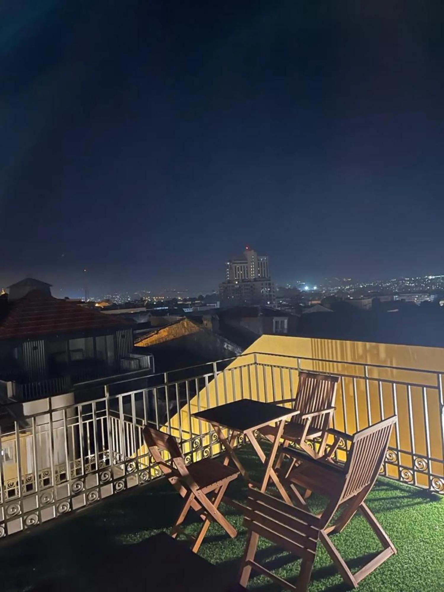 - - 4 Apartment Porto